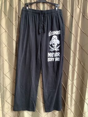 EUC- Goonies Men’s ‘Never Say Die’ Pirate Pajama / Lounge Pants